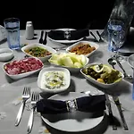 Hotel Misafir Evi 2*