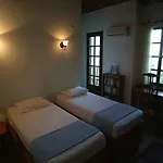 Hotel Misafir Evi 2*